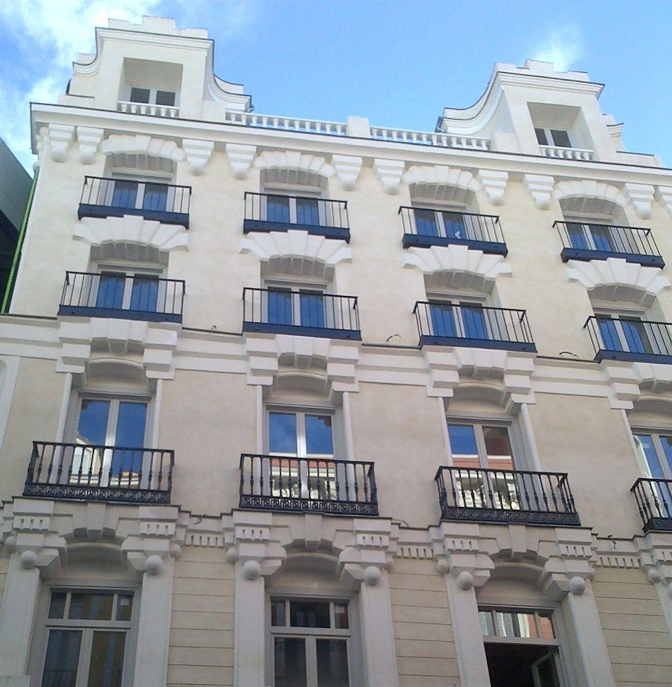 Room00 Chueca Hostel Madrid Exterior foto
